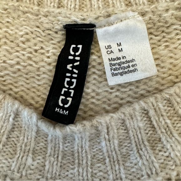 H& M Divided Tan Cropped Sweater B10/29 - Picture 4 of 9